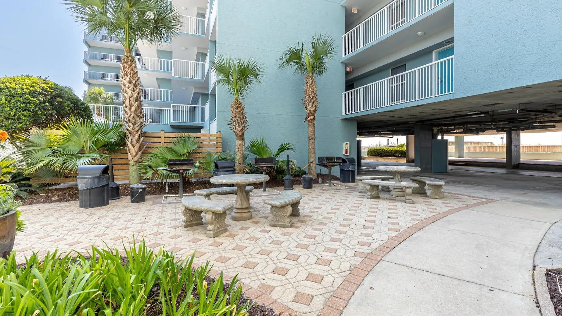 Dolphin Point 601C- By Holiday Isle Properties Destin Apartment