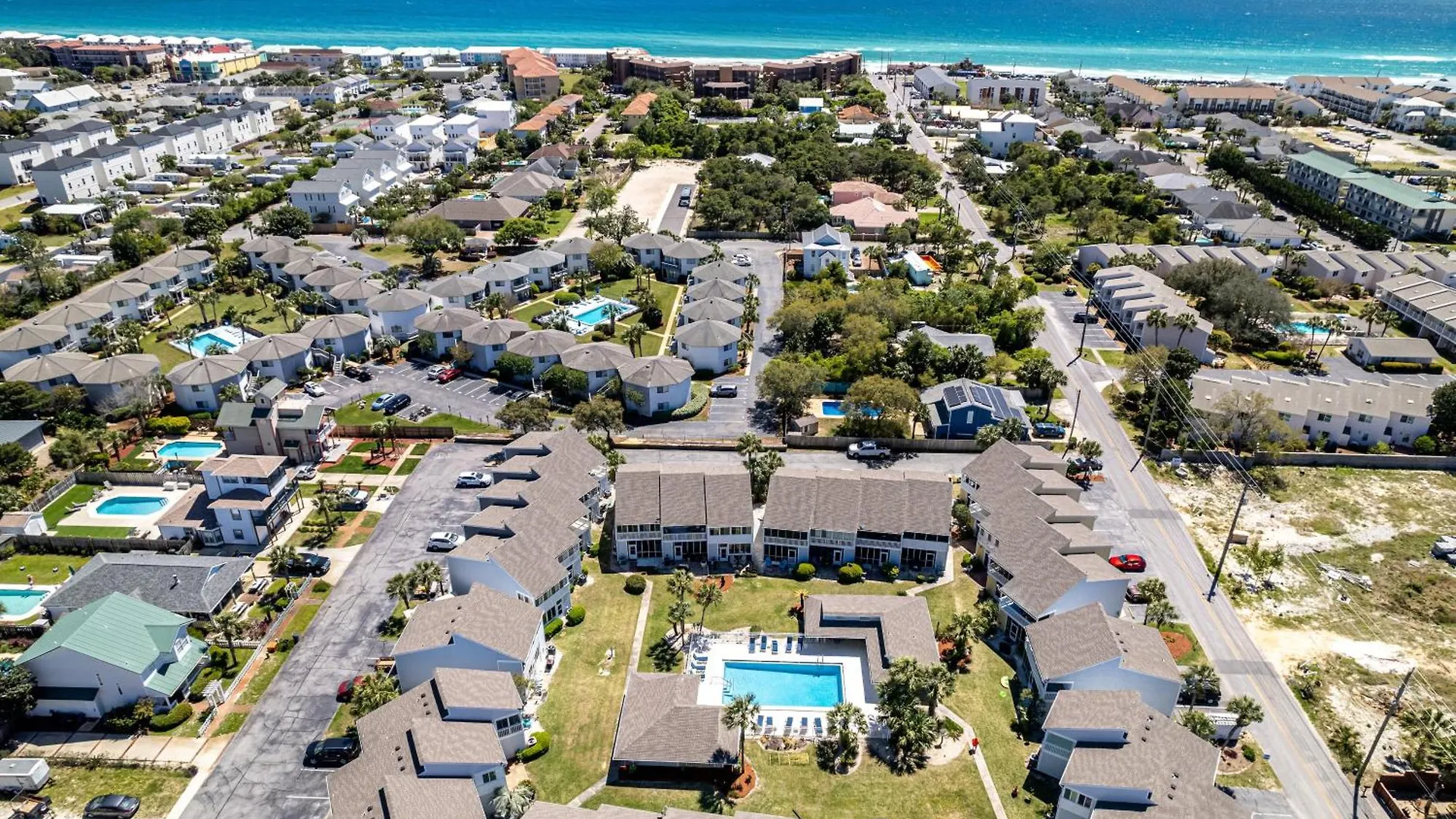 Dolphin Point 601C- By Holiday Isle Properties Destin Apartment